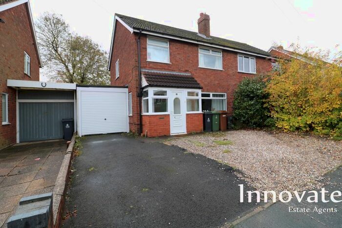 3 Bedroom Semi-Detached House To Rent In Riding Way, Willenhall, WV12