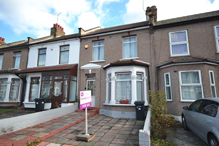 3 Bedroom Terraced House For Sale In Westwood Road, Seven Kings, Ilford, IG3