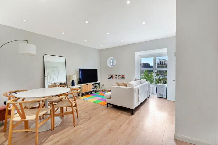 2 Bedroom Flat For Sale In Wesley Avenue, Royal Wharf, E16