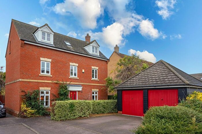 5 Bedroom Detached House For Sale In Meridian Close, Hardwick, CB23