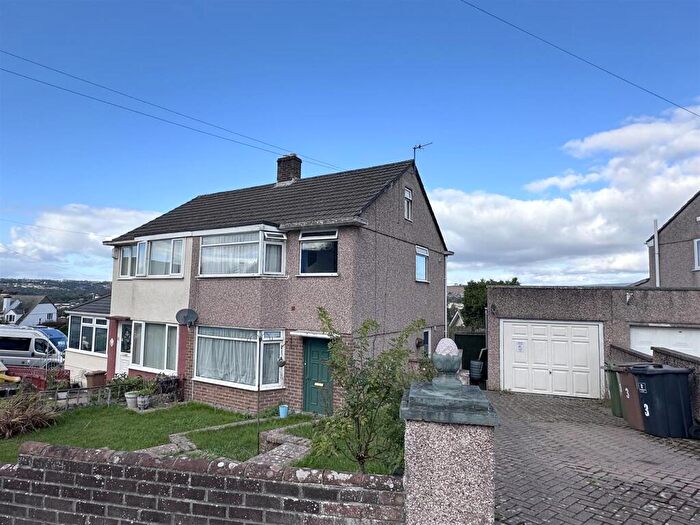 3 Bedroom Semi Detached House For Sale In Woodland Drive, Plympton, Plymouth, PL7