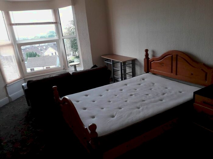 1 Bedroom Flat To Rent In Walter Road, Uplands, Swansea, SA1