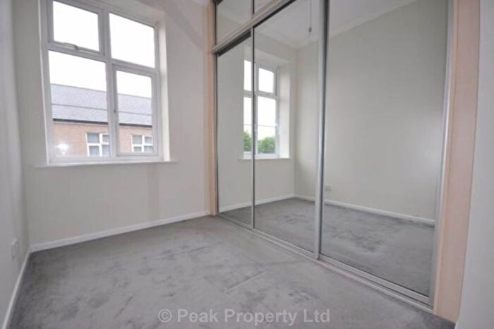 1 Bedroom Flat To Rent In Victoria Court, Sweyne Avenue, Southend-On-Sea, SS2