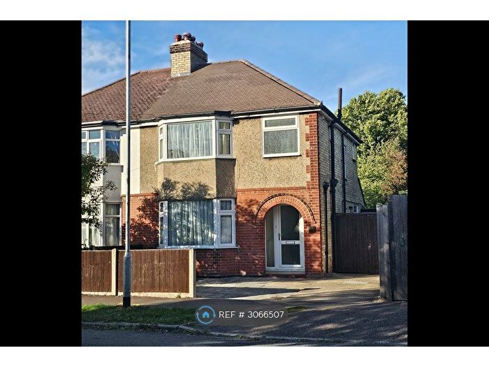 3 Bedroom Semi Detached House To Rent In Cambridge, Cambridge, CB1