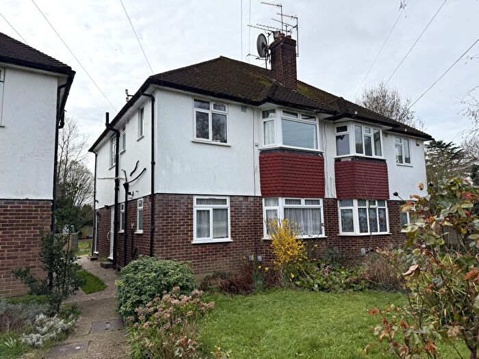2 Bedroom Maisonette To Rent In Petworth Close, Northolt, UB5