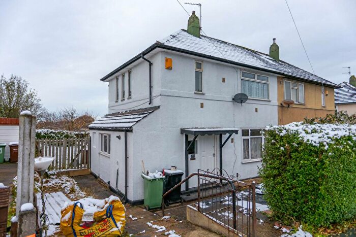 2 Bedroom Semi-Detached House For Sale In Kentmere Avenue, Leeds, LS14
