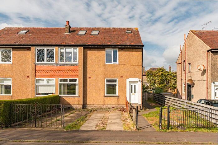 2 Bedroom Flat For Sale In Pilton Park, Edinburgh, EH5