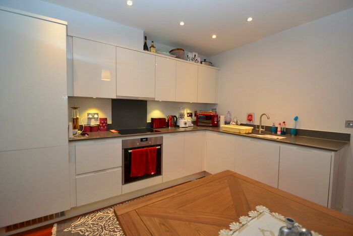 1 Bedroom Apartment To Rent In Surbiton, KT6