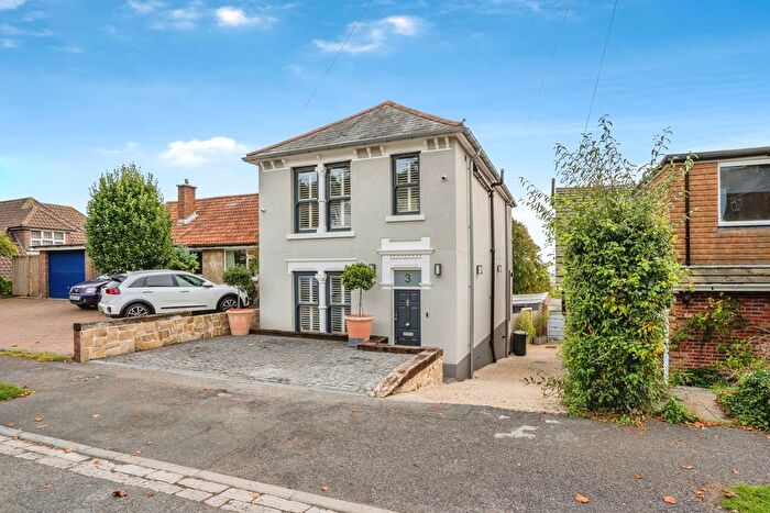 3 Bedroom Detached House For Sale In Down End Road, Drayton, Portsmouth, Hampshire, PO6
