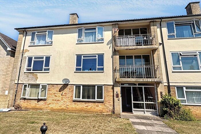 2 Bedroom Flat For Sale In Weller Road, Corsham, Wiltshire, SN13