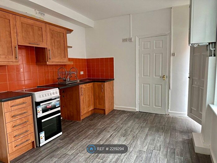 2 Bedroom Flat To Rent In Orrell Road, Wigan, WN5