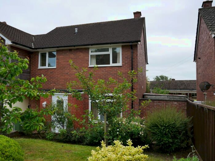 3 Bedroom End Of Terrace House To Rent In Elizabeth Avenue, Exeter, EX4