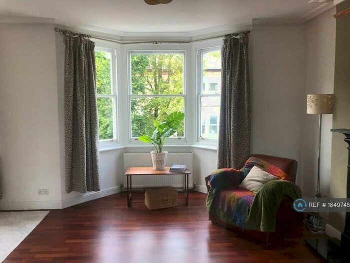 4 Bedroom Flat To Rent In Forest Hill, London, SE23