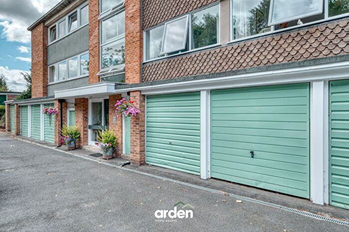 2 Bedroom Flat For Sale In Northwick Road, Bevere, WR3