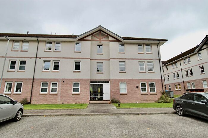 3 Bedroom Flat To Rent In Millside Road, Peterculter, AB14