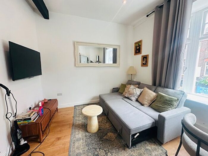 1 Bedroom Flat To Rent In Cheapside, Luton, LU1