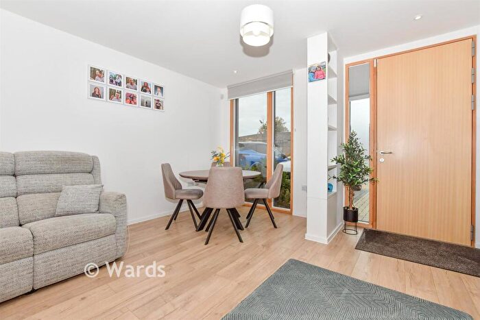 3 Bedroom Terraced House For Sale In Khartoum Parade, Chatham Maritime, Chatham, Kent, ME4