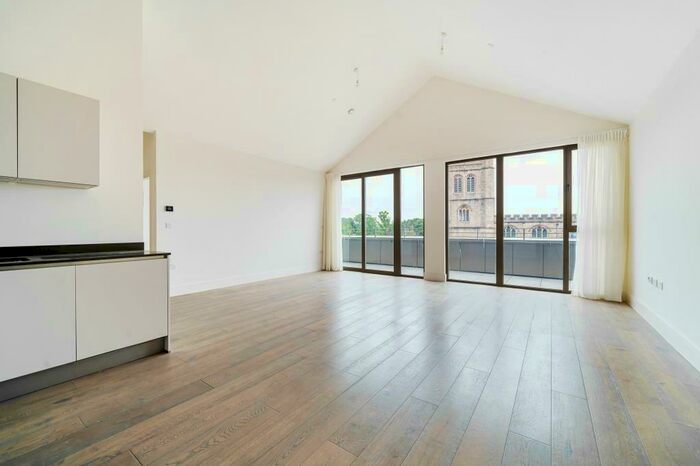 2 Bedroom Apartment To Rent In Newbury, West Berkshire, RG14