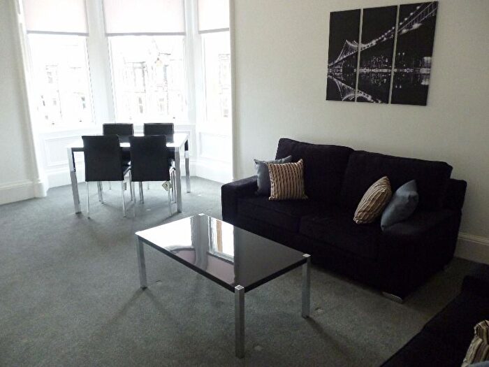 4 Bedroom Flat To Rent In Marchmont Road, Edinburgh, EH9