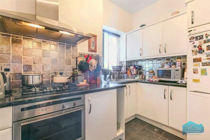 2 Bedroom Apartment To Rent In Coolhurst Road, Crouch End, London, N8