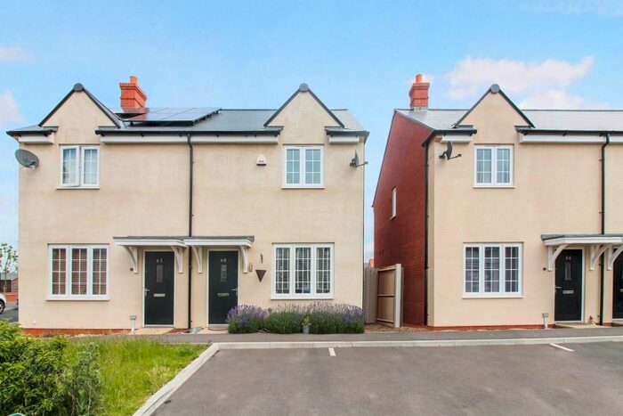 2 Bedroom Semi-Detached House To Rent In Wheatear Road, Yatton, BS49