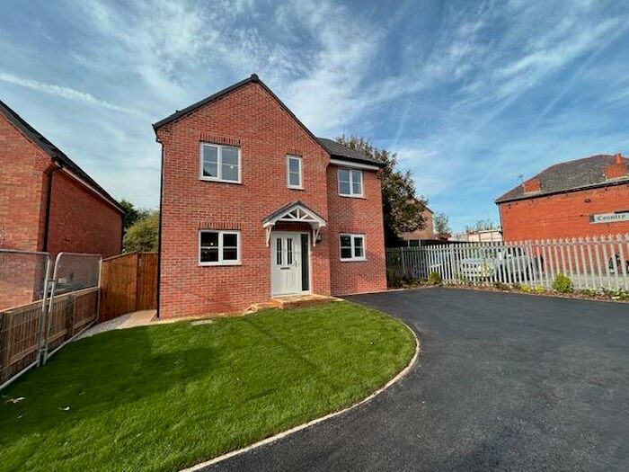 4 Bedroom Detached House To Rent In Redbrook Road, Barnsley, South Yorkshire, S75