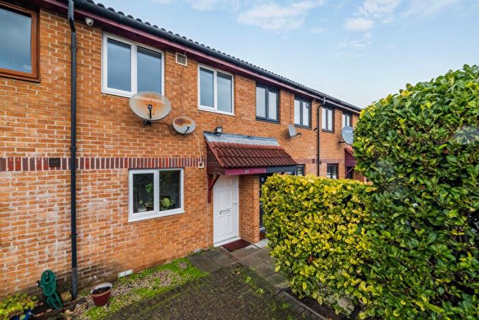 2 Bedroom Terraced House To Rent In Thomas Cribb Mews London, E6