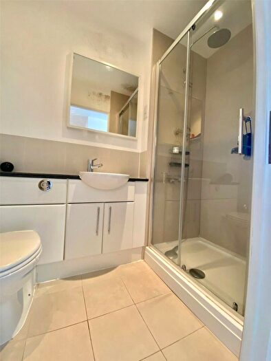 2 Bedroom Apartment To Rent In Becket House, New Road, CM14