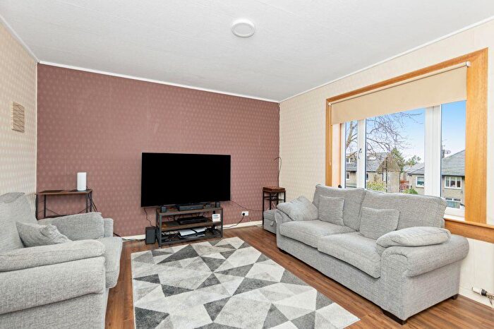 2 Bedroom Flat For Sale In Colinton Mains Road, Colinton Mains, Edinburgh, EH13