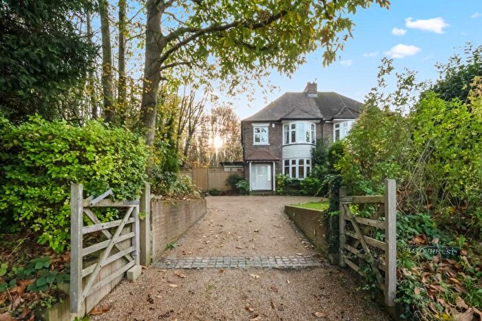 3 Bedroom Semi-Detached House For Sale In Gravesend Road, Higham, Rochester, ME3