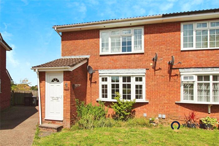 1 Bedroom Flat To Rent In Quinnell Drive, Hailsham, East Sussex, BN27