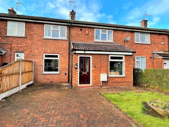 2 Bedroom Property To Rent In Hermitage Drive, Holmes Chapel, Crewe CW4