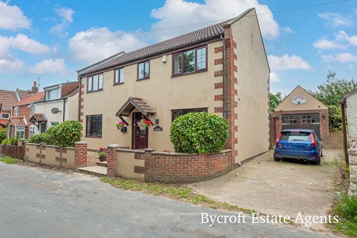 4 Bedroom Detached House For Sale In West Caister, Great Yarmouth, NR30