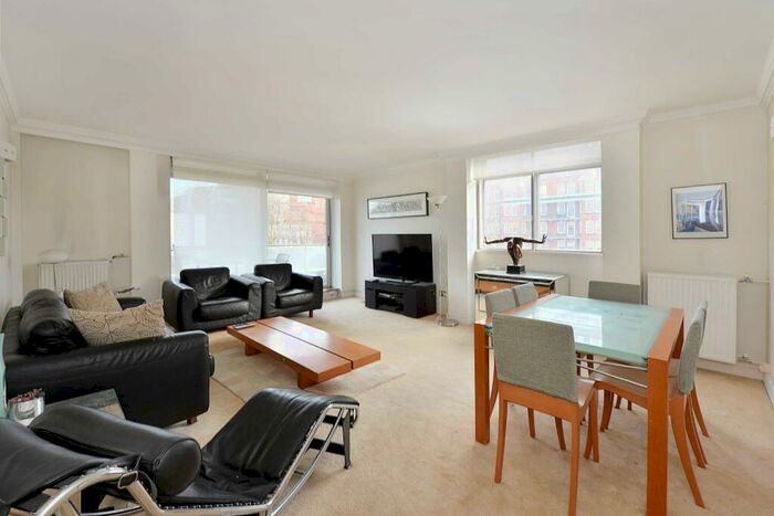 3 Bedroom Apartment For Sale In Century Court, Grove End Road, London, NW8