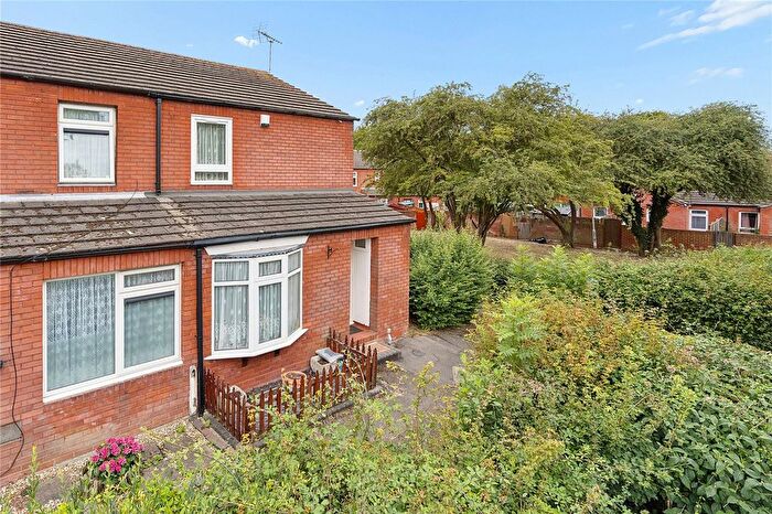 3 Bedroom End Of Terrace House For Sale In Dengayne, Basildon, Essex, SS14