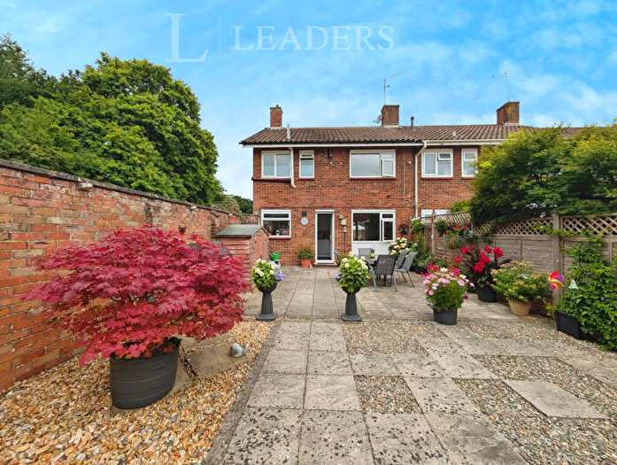 3 Bedroom End Of Terrace House To Rent In Sargent Close, Tilgate, RH10