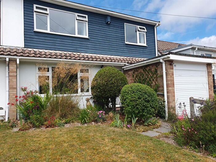 3 Bedroom Semi-Detached House For Sale In Wellington Road, Newhaven, BN9