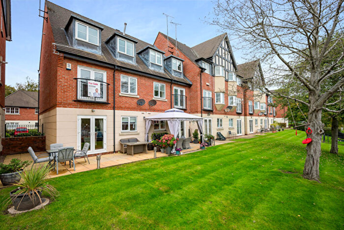 2 Bedroom End Of Terrace House For Sale In Marine Approach, Northwich, CW8