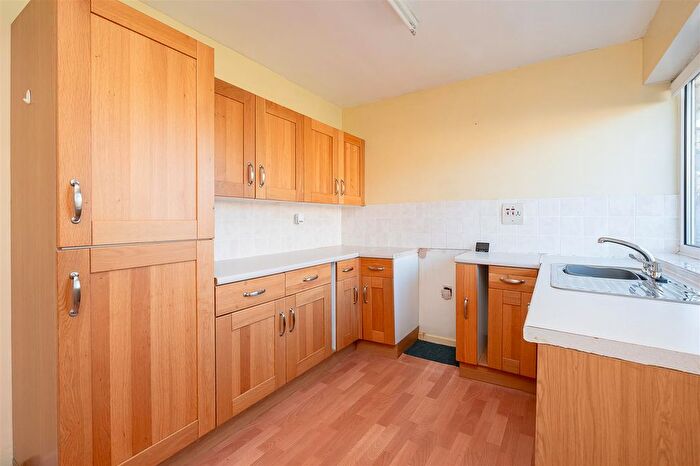 2 Bedroom Detached Bungalow For Sale In Deerstone Way, Dunnington, York, YO19