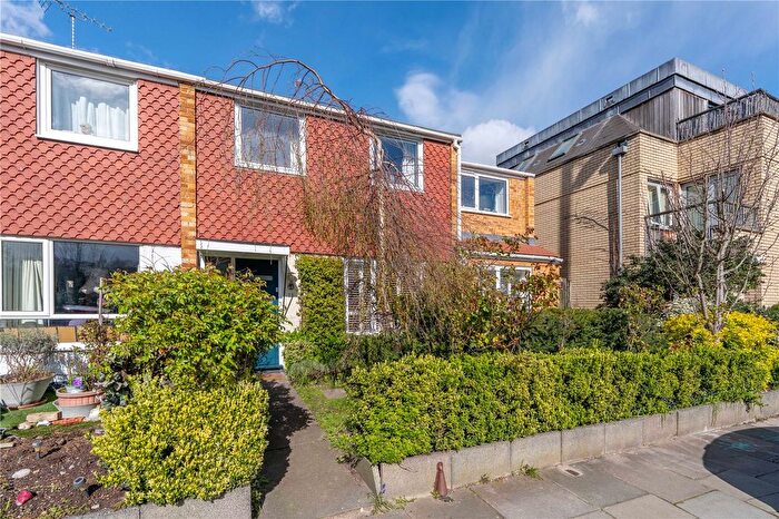 4 Bedroom End Terrace House For Sale In Hampton Road, Hampton Hill, TW12