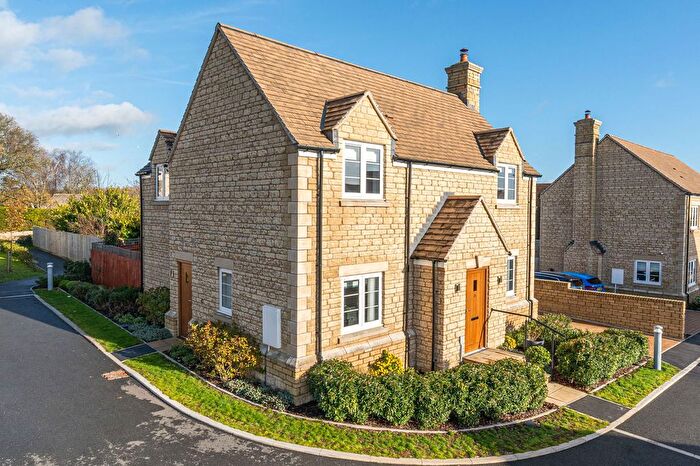 4 Bedroom Detached House For Sale In St. Wulfstan Close, Hawkesbury Upton, GL9