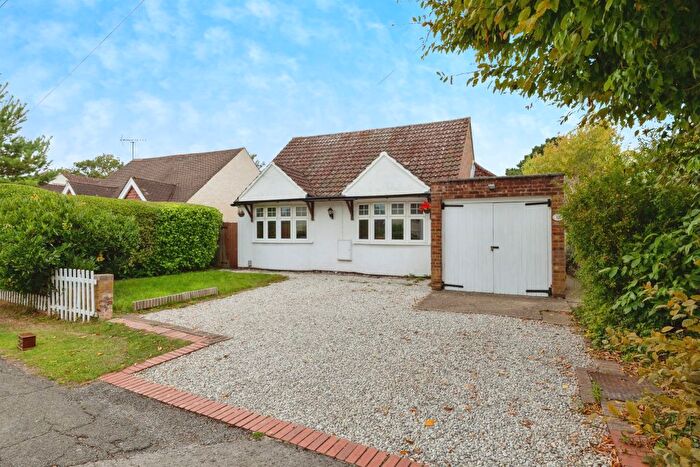 5 Bedroom Detached Bungalow For Sale In North Avenue, Letchworth Garden City, SG6