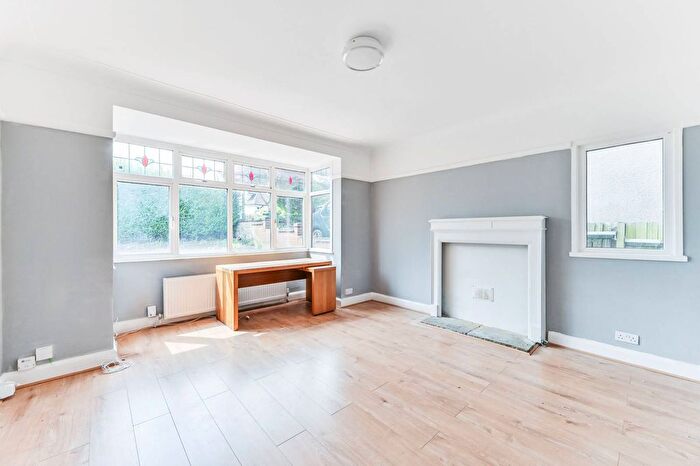 3 Bedroom Semi-Detached House To Rent In Sussex Road, Carshalton, SM5