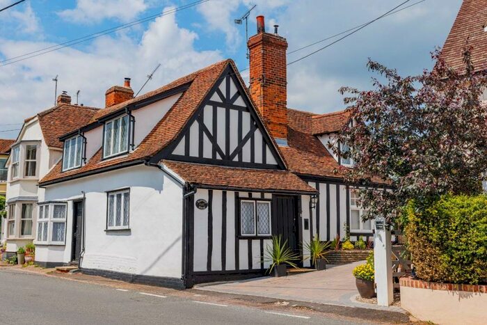 3 Bedroom Semi-Detached House For Sale In High Street, Wethersfield, CM7