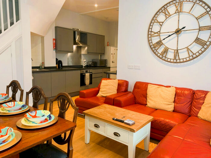 3 Bedroom Maisonette To Rent In Blandford Road, Poole, Dorset, BH15