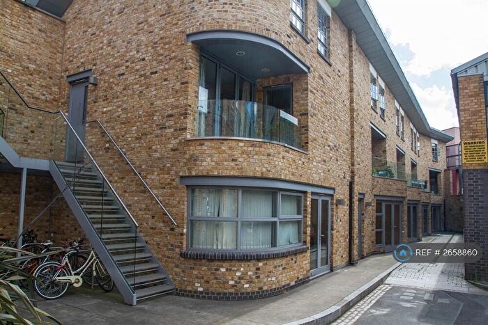 1 Bedroom Terraced House To Rent In Shelford Place, London, N16