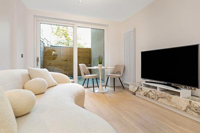 1 Bedroom Flat For Sale In Flat, , Canaan Lane, Morningside, Edinburgh, EH10