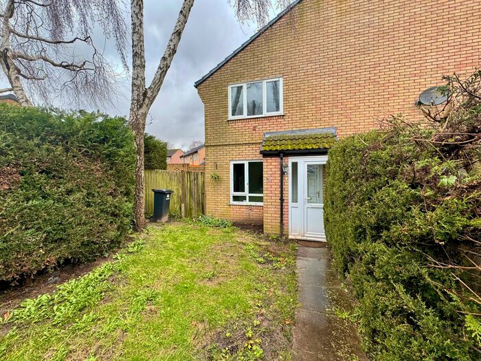 1 Bedroom Property To Rent In Lynn Close, West End, Southampton, SO18