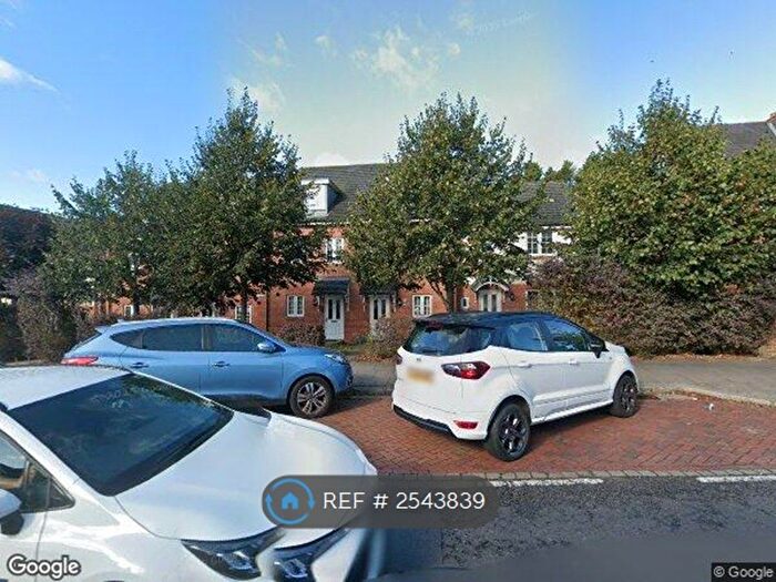 3 Bedroom Terraced House To Rent In Cintra View, Reading, RG2