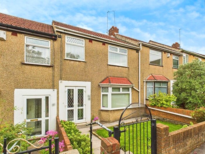3 Bedroom Terraced House For Sale In Gilbert Road, Kingswood, Bristol, BS15